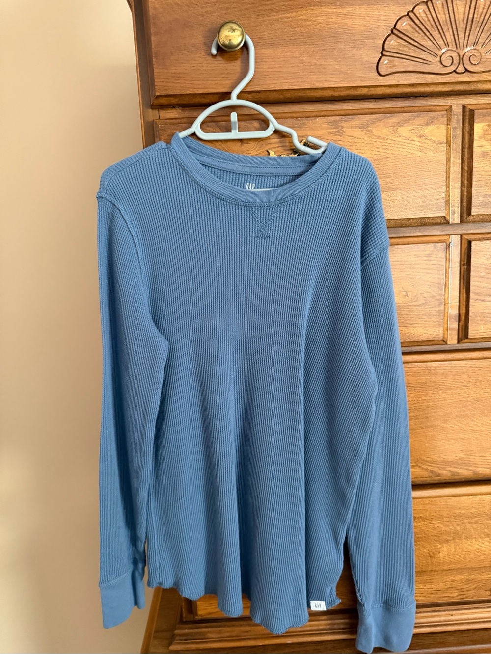 Teen boy’s Gap Long-Sleeve Thermal Crewneck